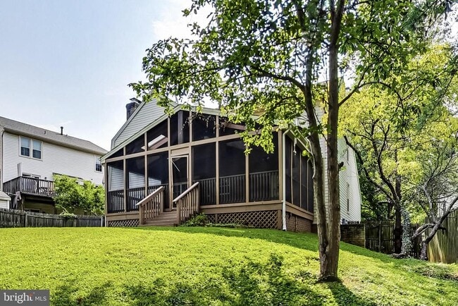 Building Photo - 12004 Montrose Village Terrace