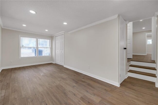 Building Photo - 2060 Baker Rd NW