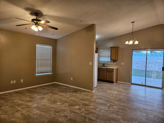 Building Photo - 12357 Tierra Inca Dr