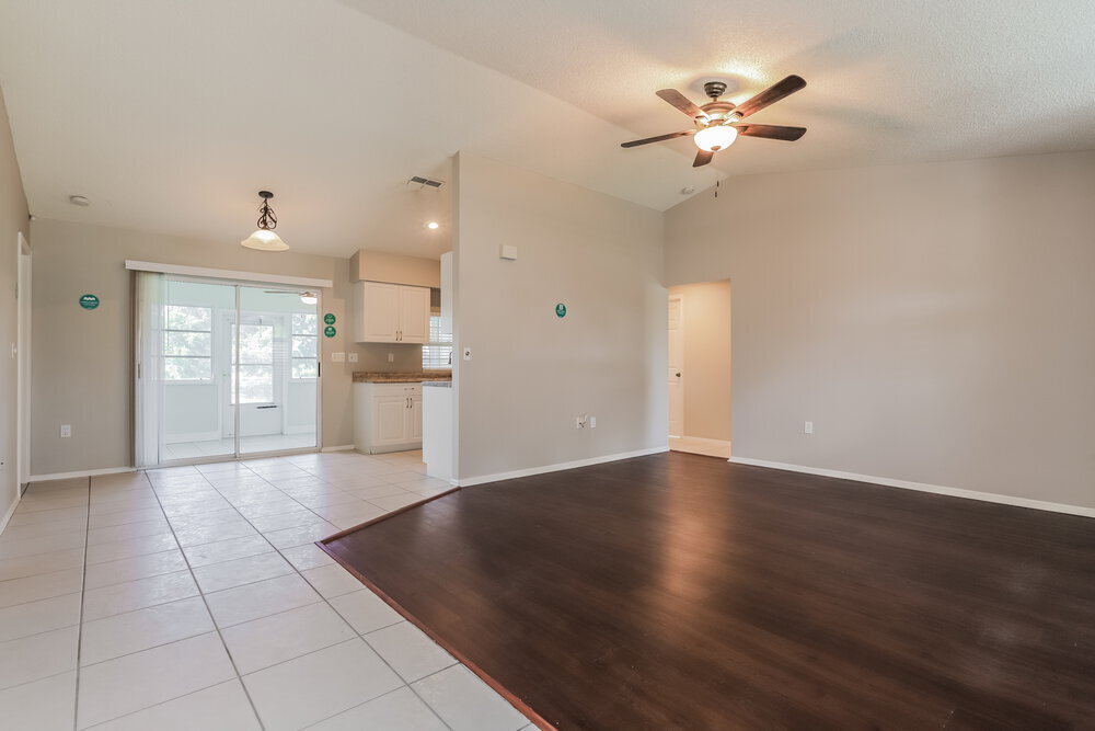 Building Photo - 6202 65th Ct E