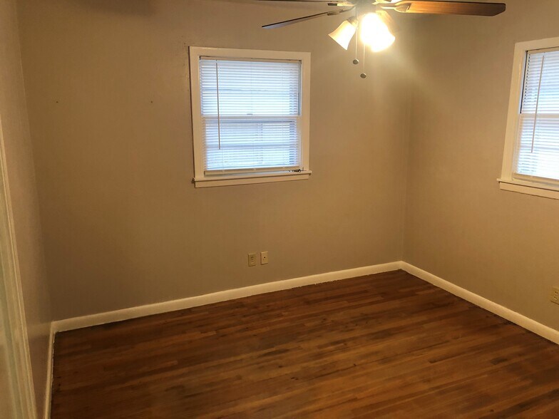 Building Photo - 3619 Lynette Dr