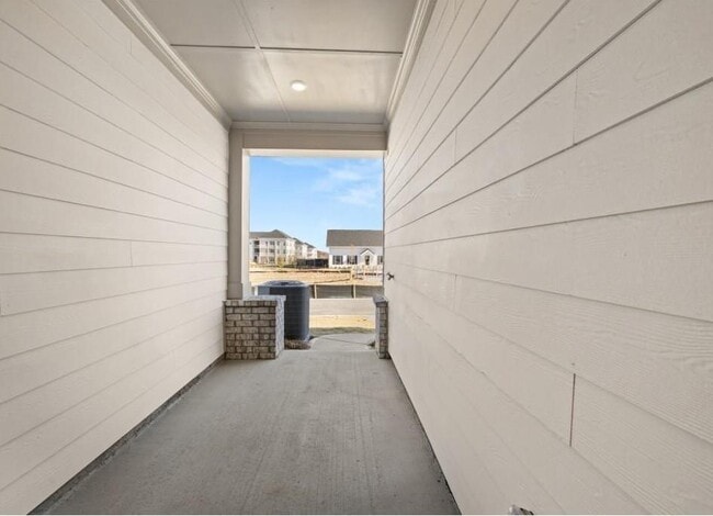 Building Photo - 102 Smithwood Dr