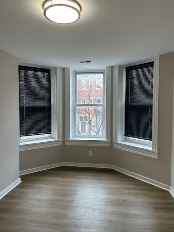 Building Photo - 2207 Callow Ave