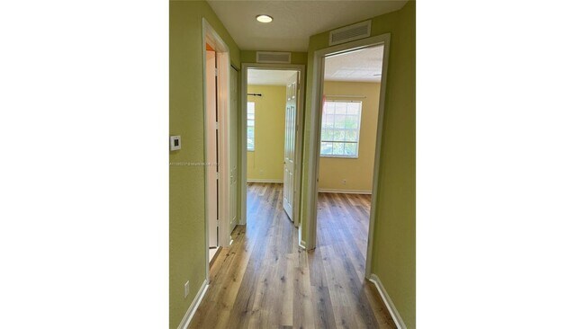 Building Photo - 4439 Regal Ct