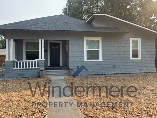 Primary Photo - 1322 East Alder