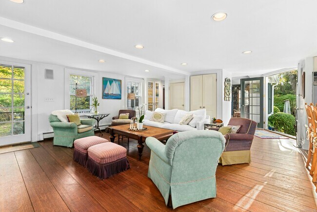 Building Photo - 561 Middlesex Rd