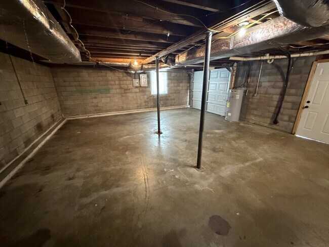 Building Photo - 171 Vulco Dr