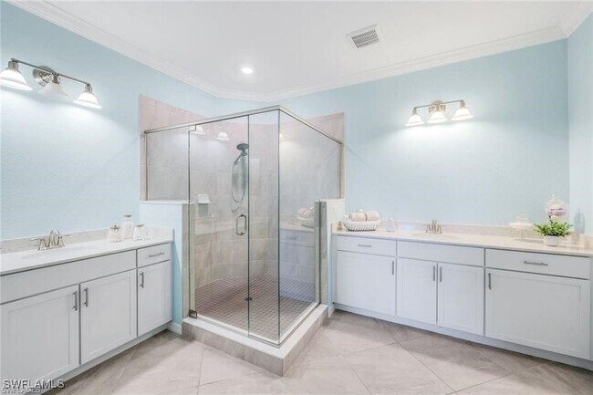 Building Photo - 2375 Montserrat Ln