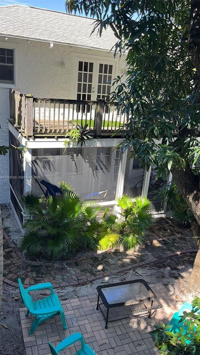 Building Photo - 315 Eucalyptus St