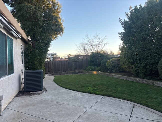 Building Photo - Single story located in Oakley within desirable Vintage Parkway neighborhood!!