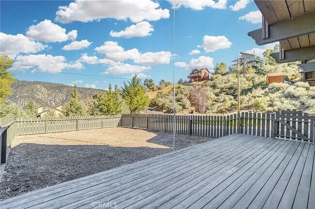 Building Photo - Charming 4BR Home with Mountain Views