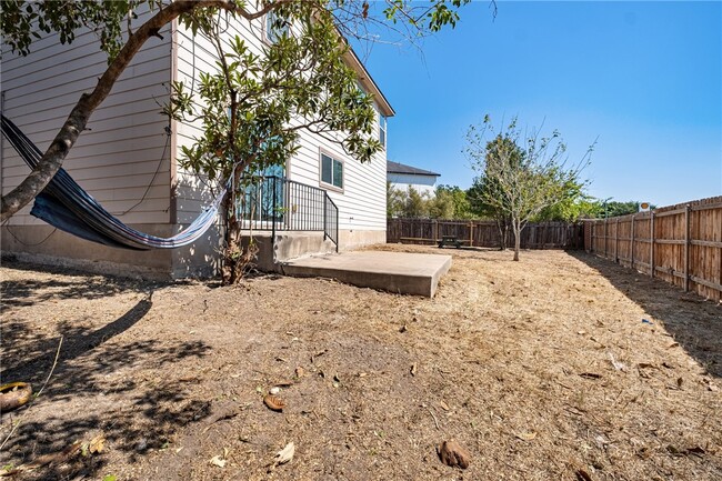 Building Photo - 8109 Verbank Villa