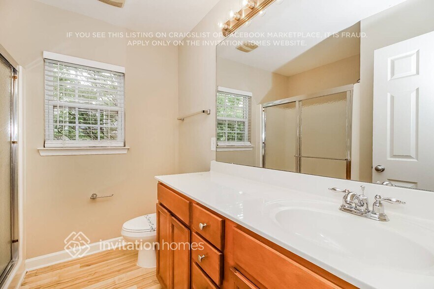 Building Photo - 224 Golden Valley Dr