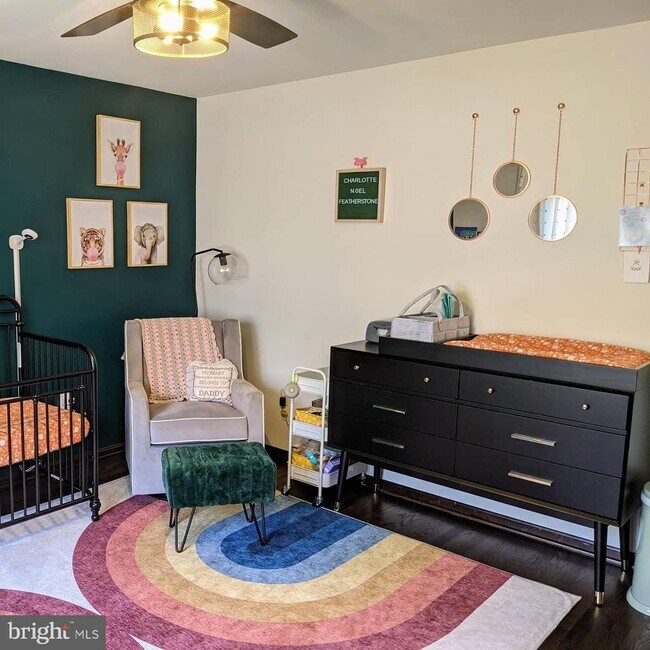 Building Photo - 10264 Greystone Rd