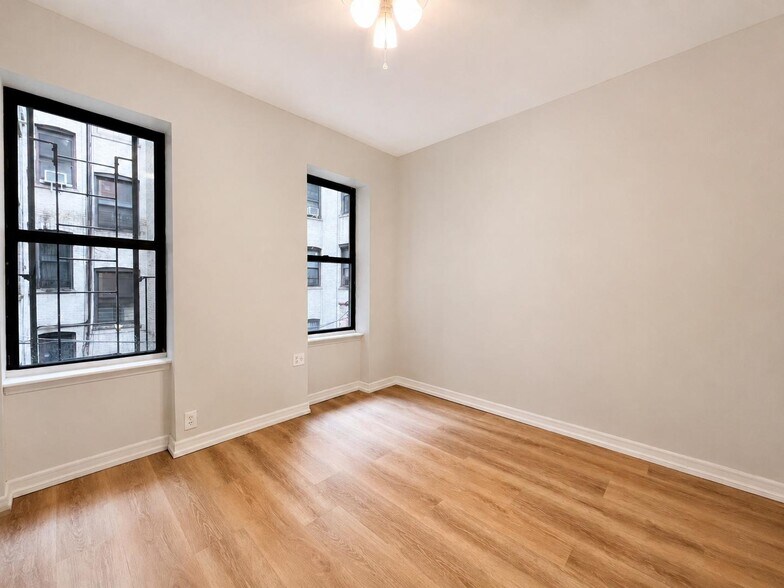 Building Photo - 3415 Broadway