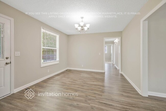 Building Photo - 533 Augusta Dr