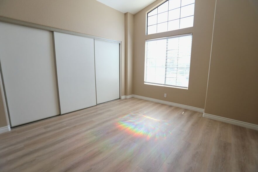 Building Photo - 30288 Mersey Ct