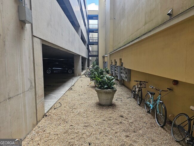 Building Photo - 5300 Peachtree Rd