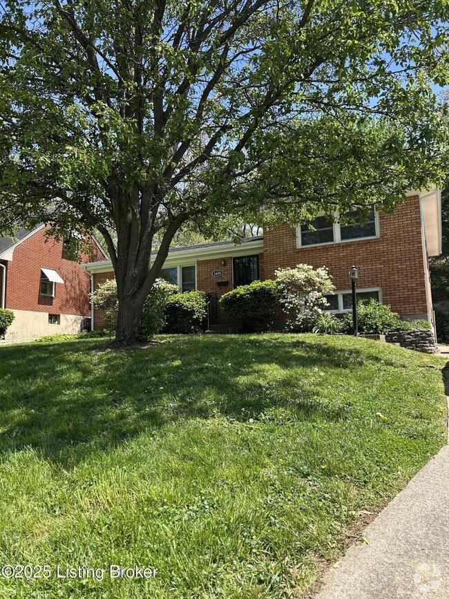 Building Photo - 1608 Whippoorwill Rd