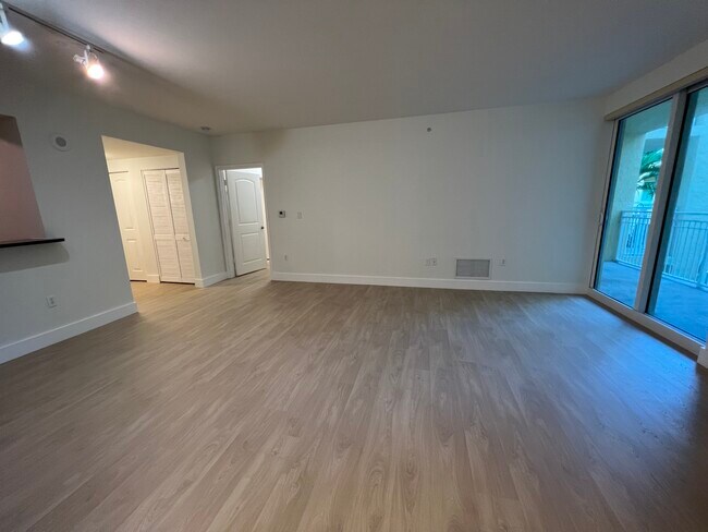 Building Photo - 7355 SW 89th St