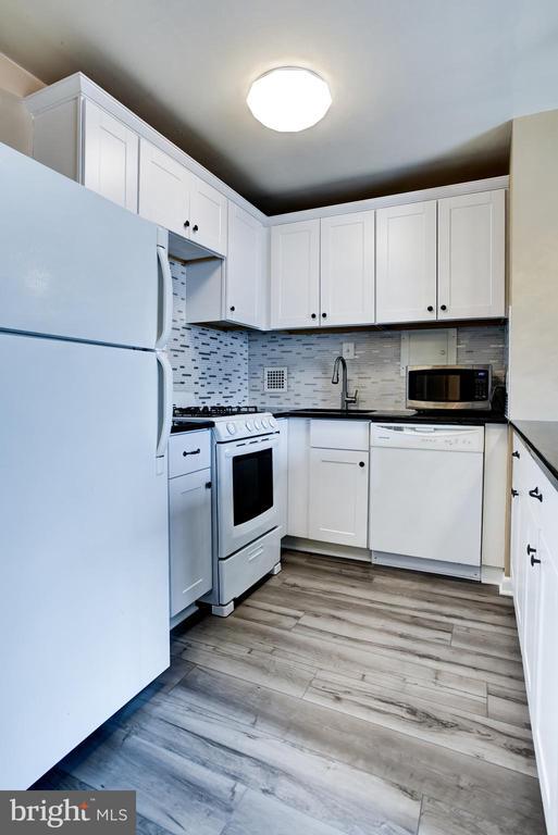 Building Photo - 950 25th St NW