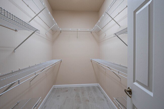 Building Photo - 603 Calamondin Way SW