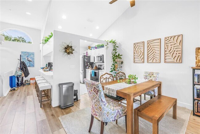 Building Photo - 8350 Wingate Dr