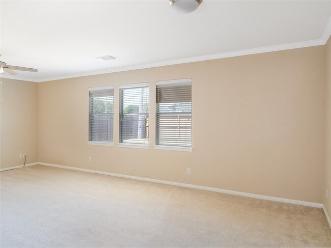 Building Photo - 962 Umbria Ln