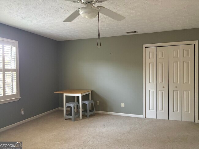 Building Photo - 1224 Hunters Dr