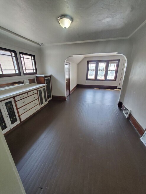Building Photo - 3710 N 26th St