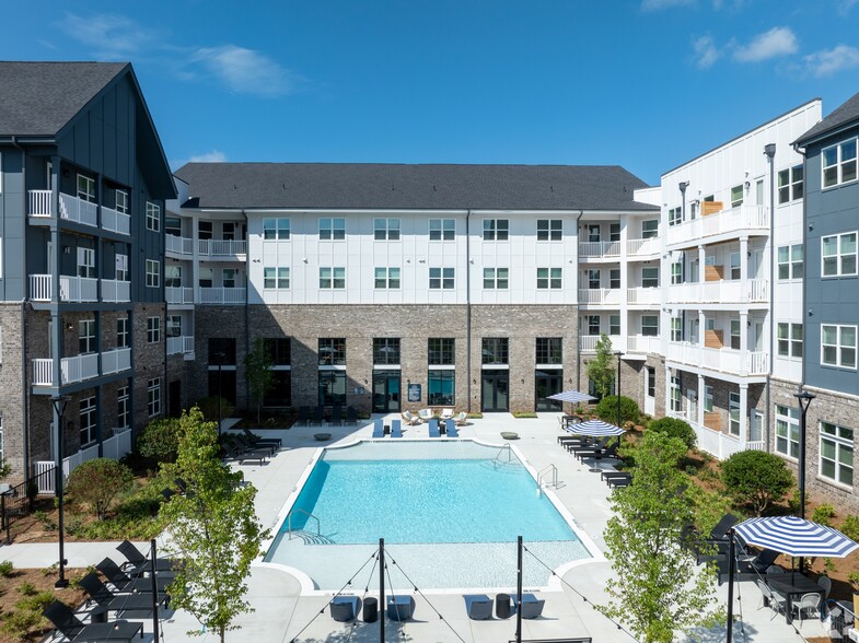 Building Photo - The Laurel at Flowery Branch