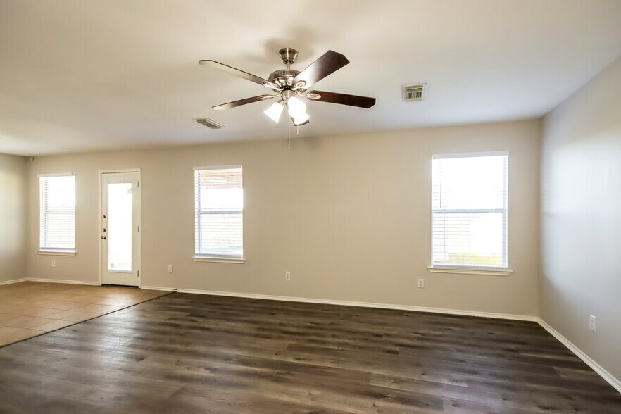 Building Photo - 17339 Wigeon Way Dr