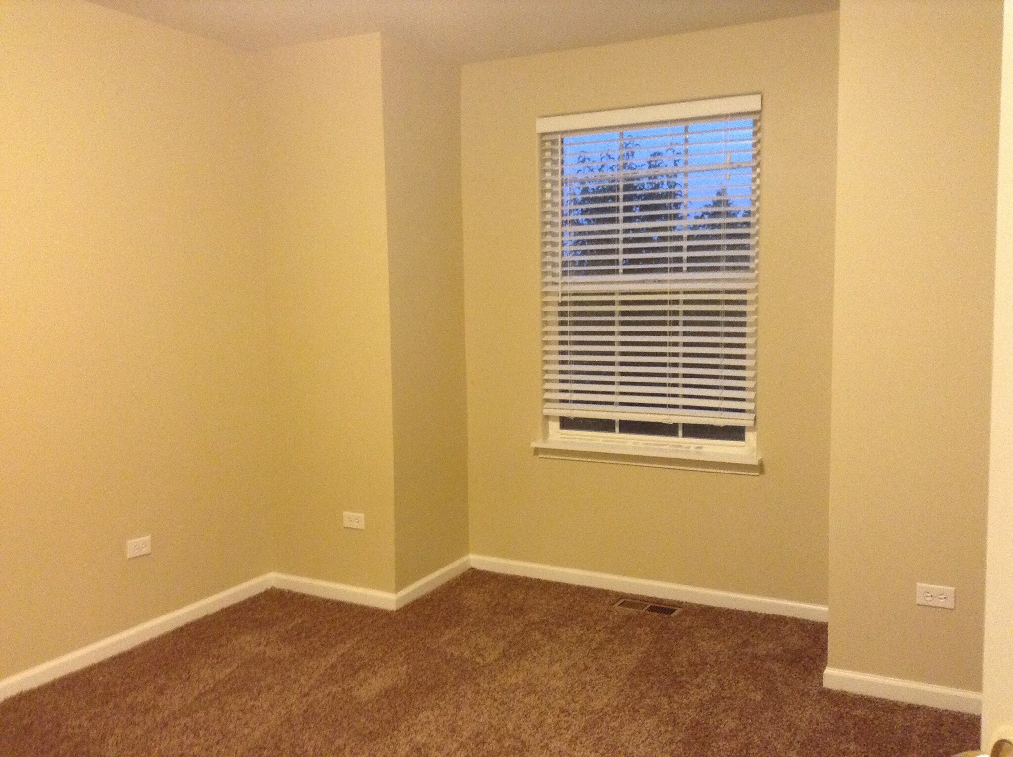 Building Photo - 7003 Pyramid Dr