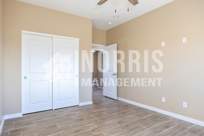 Building Photo - 9301 W Century Dr