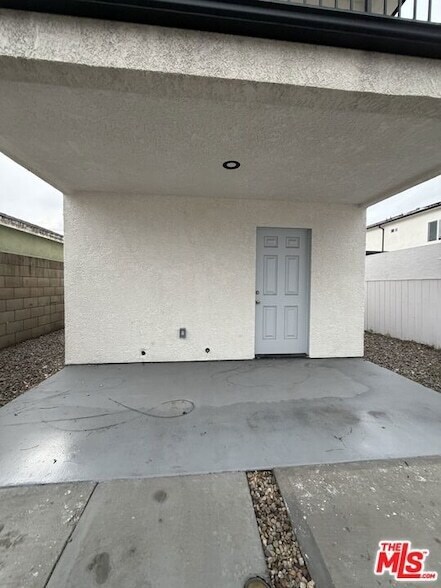 Building Photo - 8624 Graham Ave