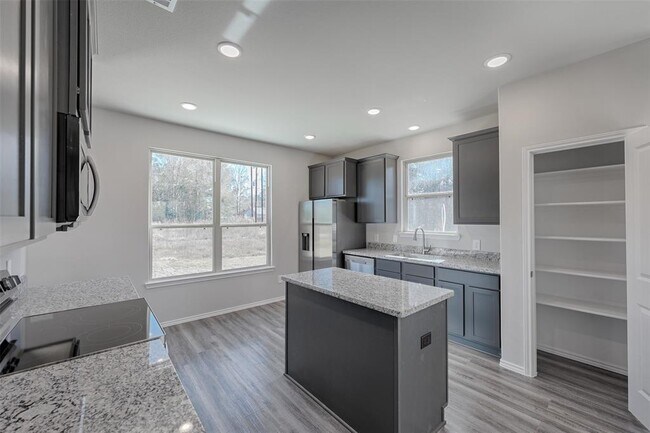 Building Photo - 17129 Spindle Oaks Dr