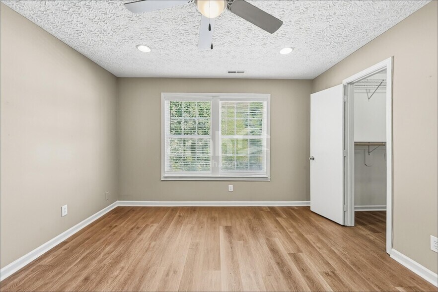 Building Photo - 6759 Stanhope Way