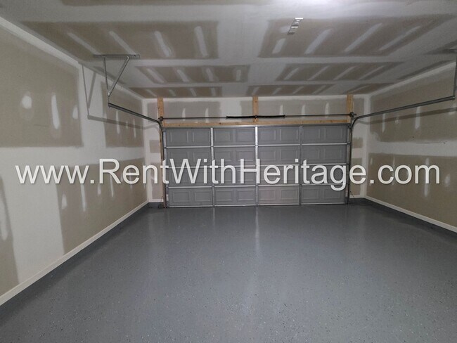 Building Photo - Stunning New 4bd/ 2.5ba / Immaculate / Attention to Detail/ Great Location