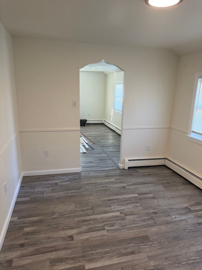 Building Photo - Newly Renovated 2-Bedroom, 1-Bath Single Family Home for Rent!