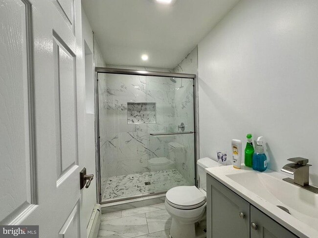 Building Photo - 104 New Rose St