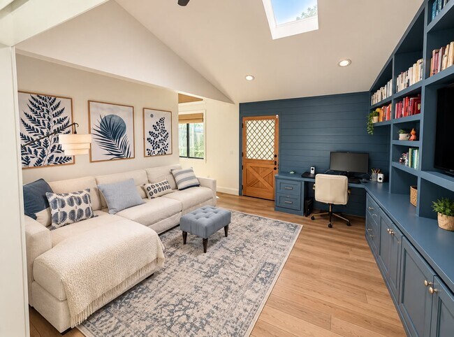 Building Photo - 7776 Madrilena Way