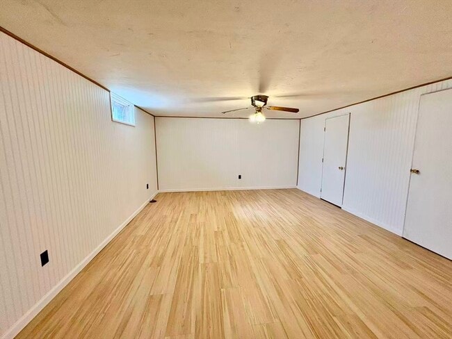 Building Photo - 42 Yorktown Ct