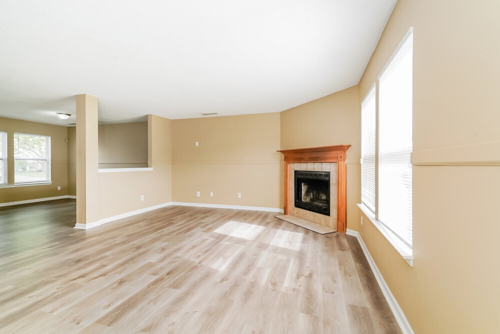 Building Photo - 5681 N Jefferson Dr