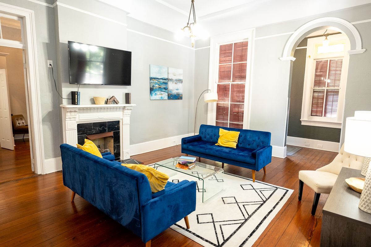 Building Photo - 1433 Esplanade Ave