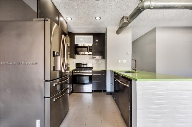 Building Photo - 10639 SW 113th Pl