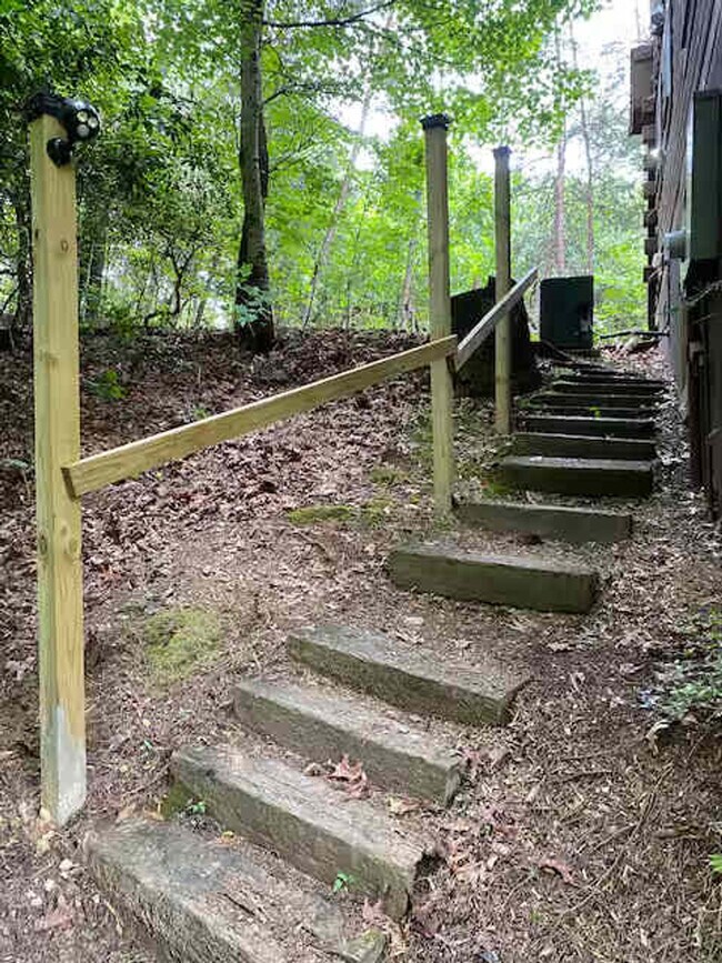 Building Photo - 62 Bailey Ave