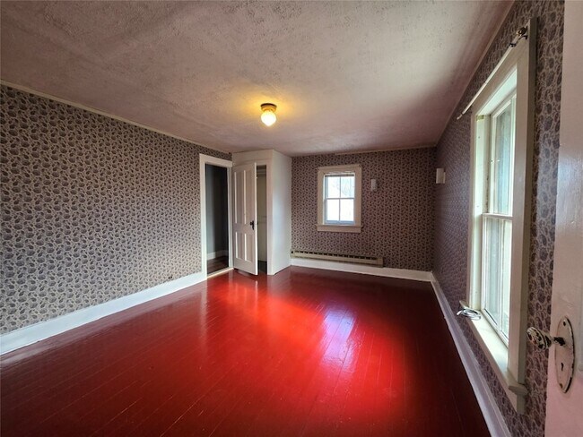 Building Photo - 5 Greene St