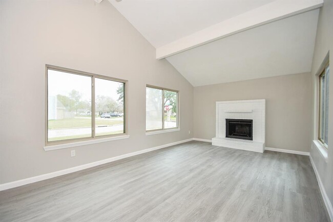 Building Photo - 8323 Blacksmith Dr