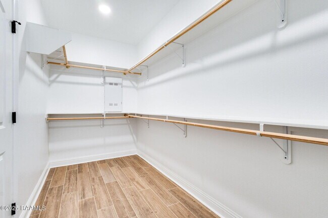 Building Photo - 219 Finnegan Way