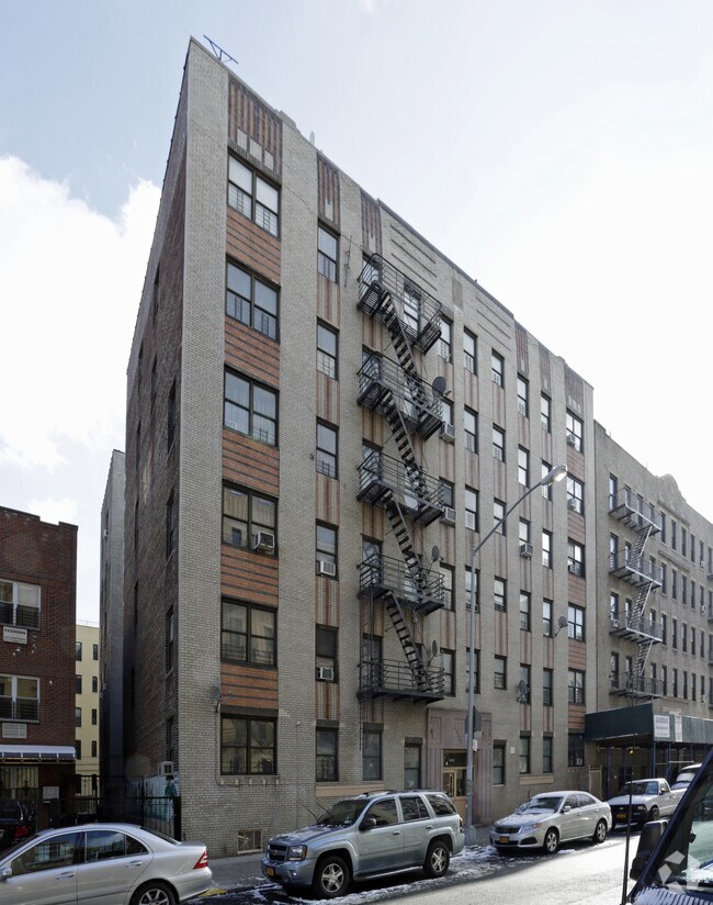 Building Photo - 2324 Morris Ave